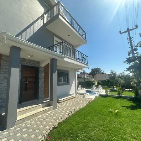 Polo Villa