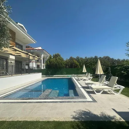 Polo Villa
